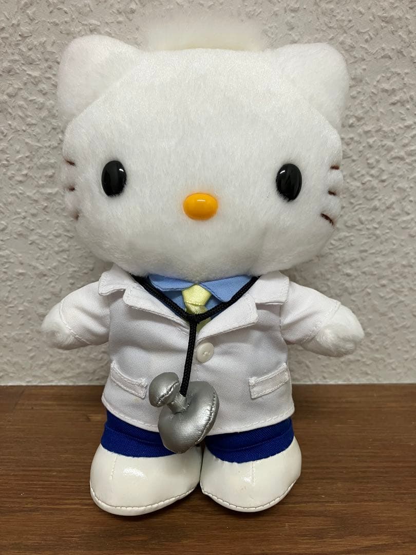ハローキティ　マスコット　ぬいぐるみ