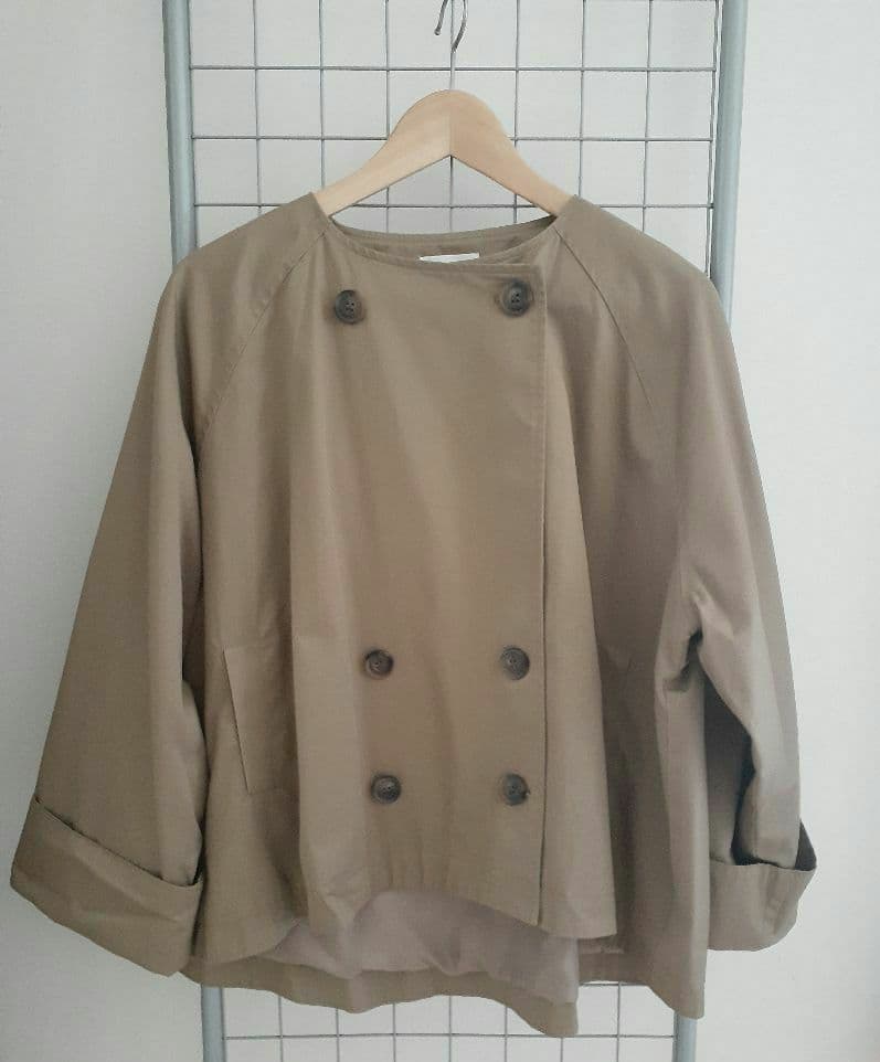 hagumu ショートトレンチコート