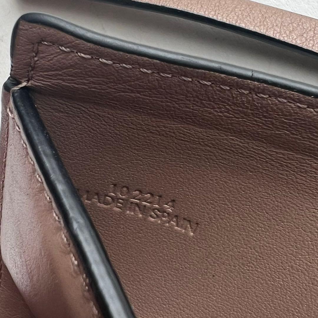 188 美品 LOEWE ロエベ 2つ折り財布
