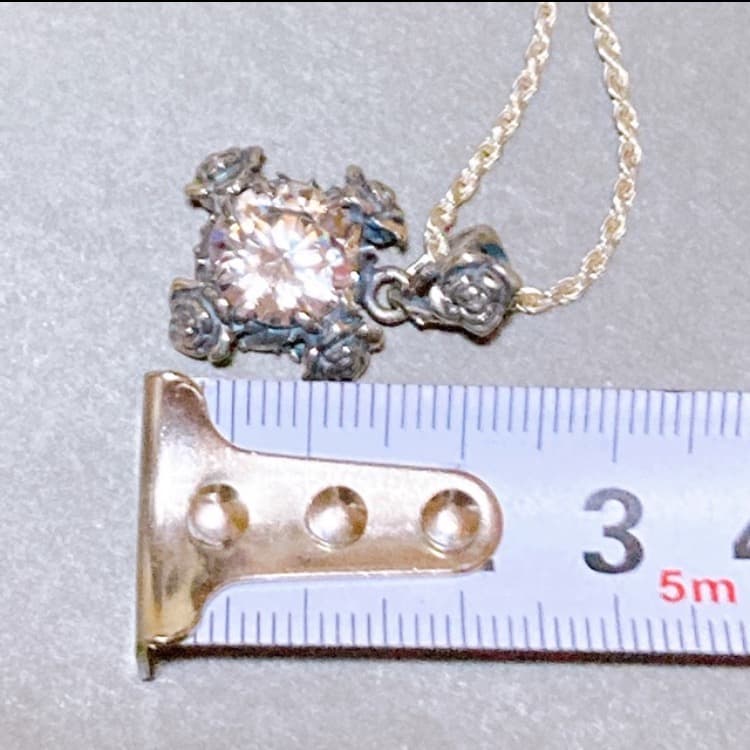 新品 エランヴィタール ホワイトトパーズ シルバー925 燻し 薔薇 ネックレス