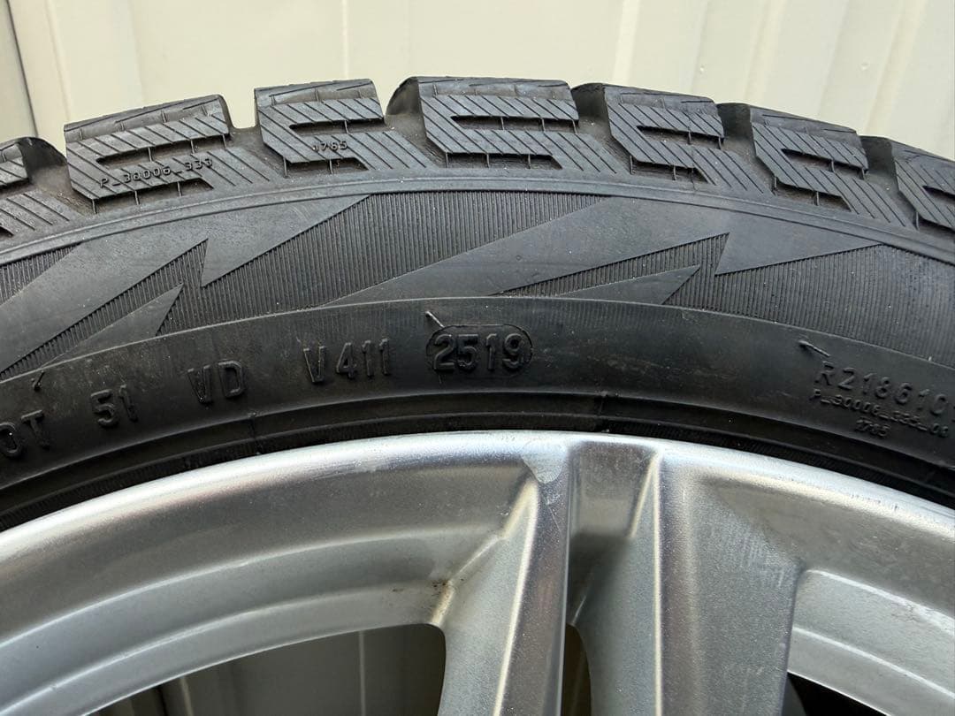 245/40/18アウディS LINEホイルスタッドレス