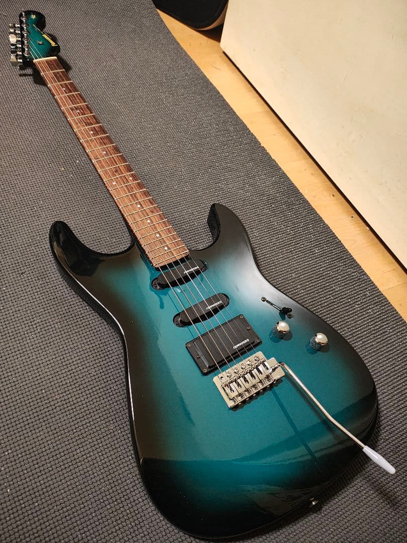 Fernandes The Function日本製ストラト/美品 専用ケース付