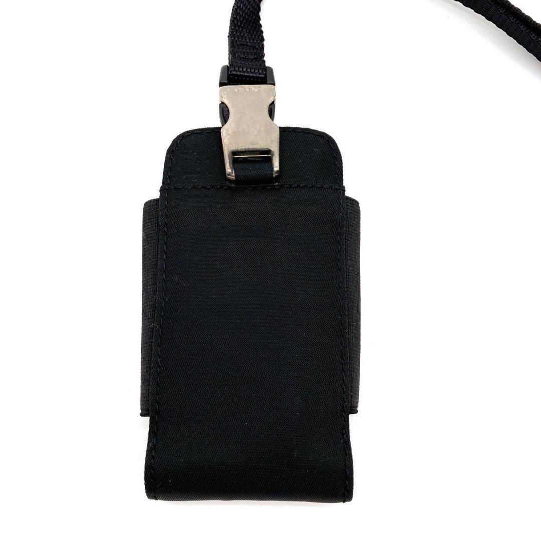 美品　PRADA ネックストラップ　マルチケース　モバイルホルダー　三角プレート