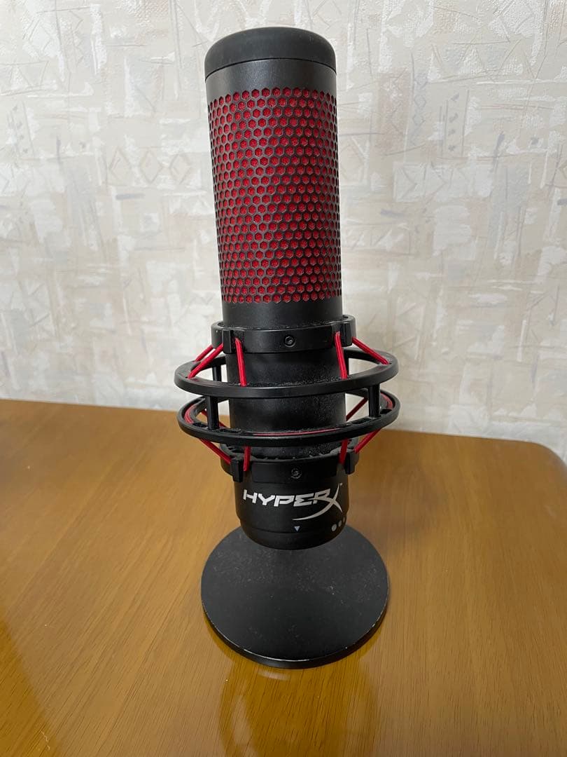 HYPERX QUADCASTマイク 赤黒