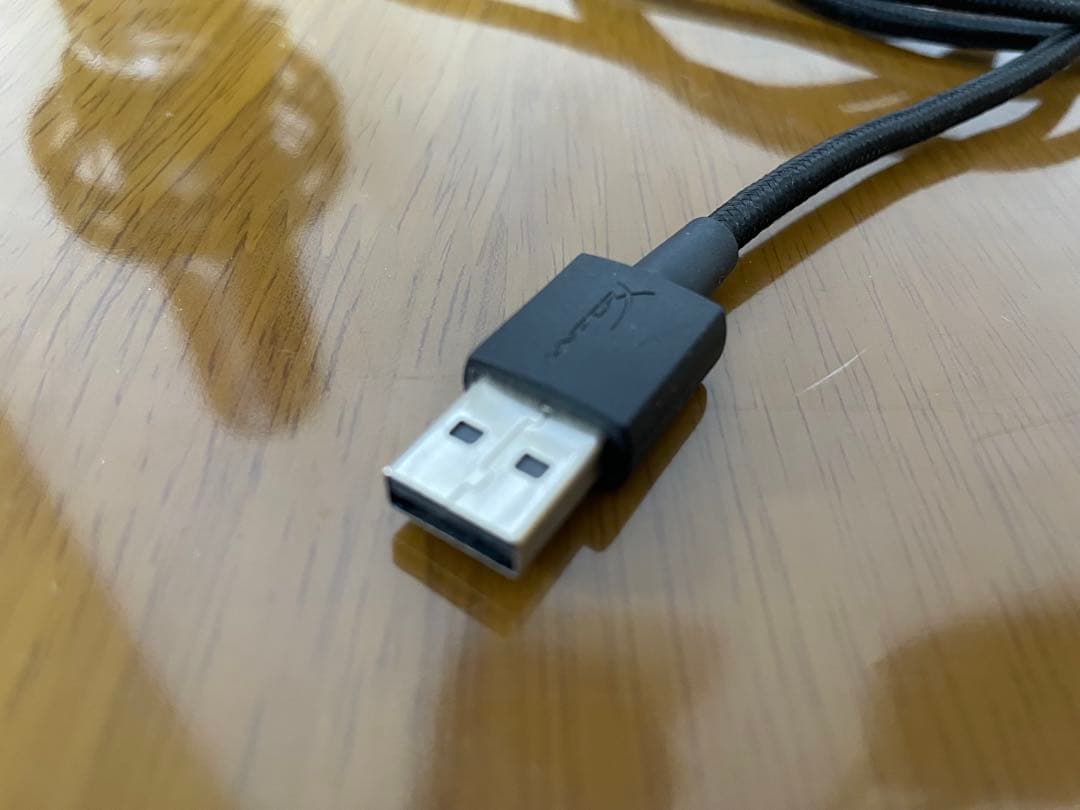 HYPERX QUADCASTマイク 赤黒