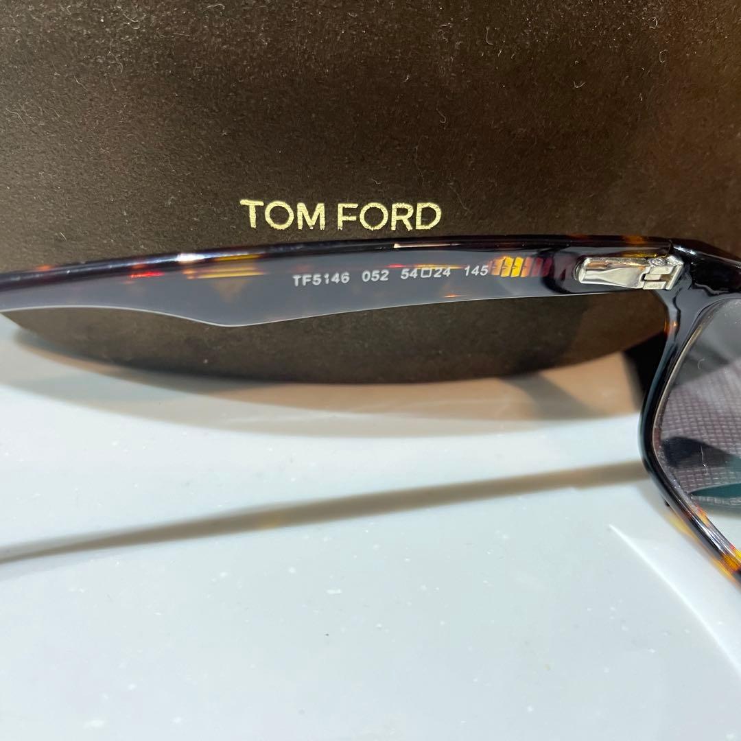 A*I様 TOM FORD メガネ　眼鏡　伊達メガネ　鼈甲