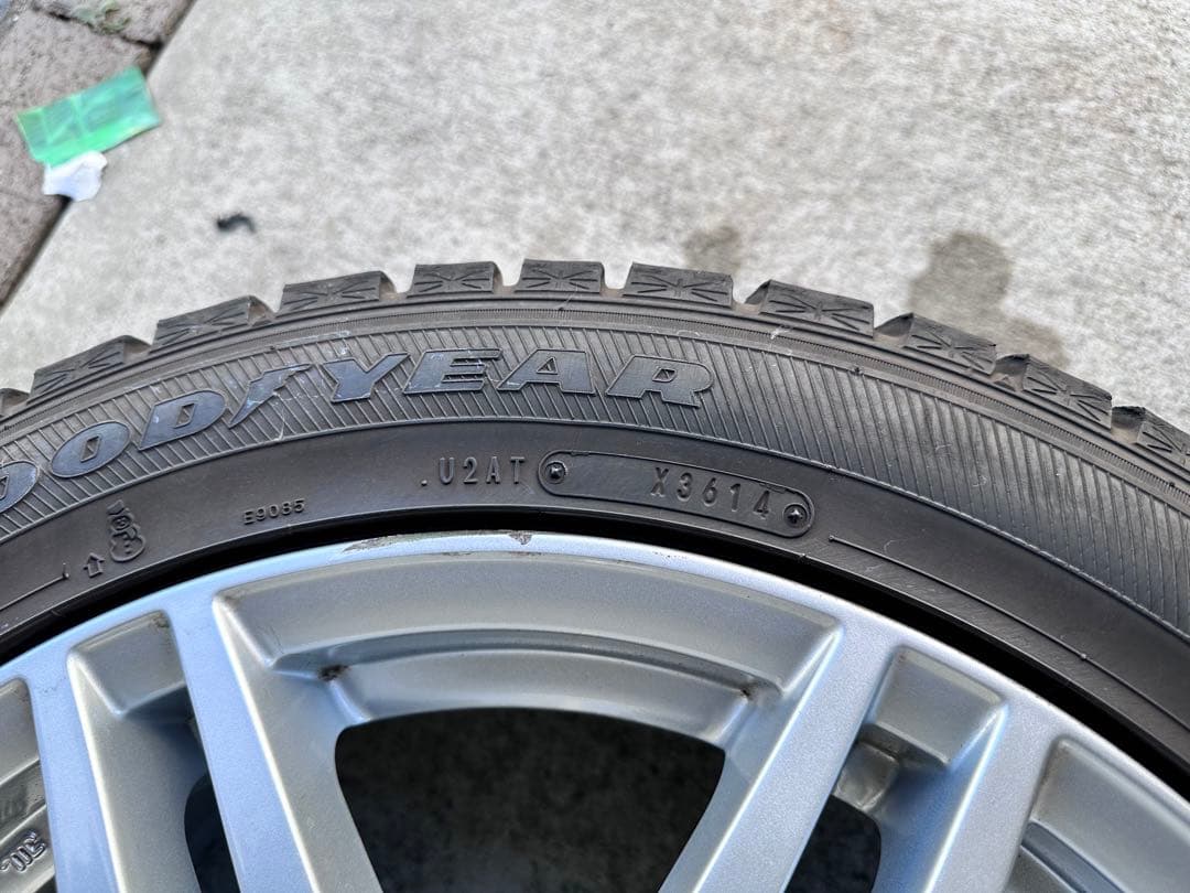 メルセデスベンツ 245/45R17 スタッドレスタイヤ ATS