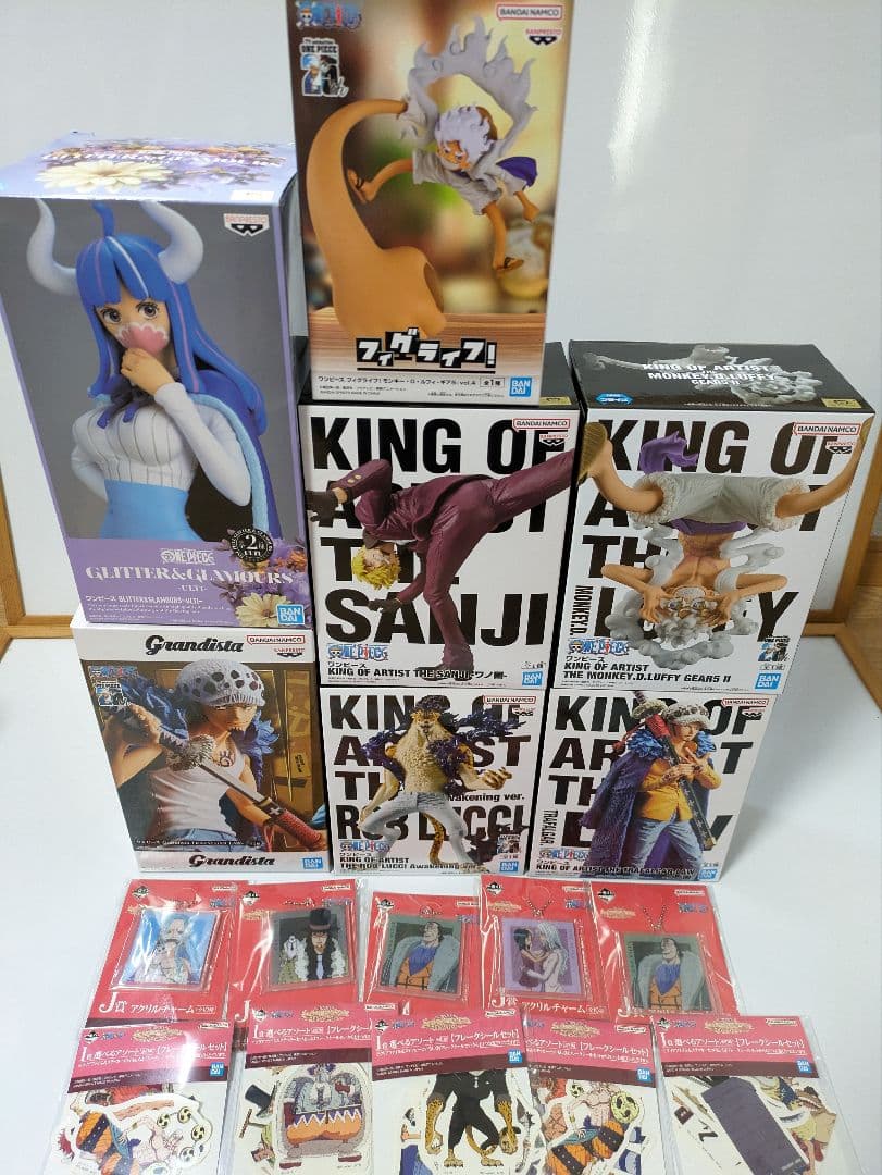 ワンピース DVDセットとフィギュアセットのまとめ売り
