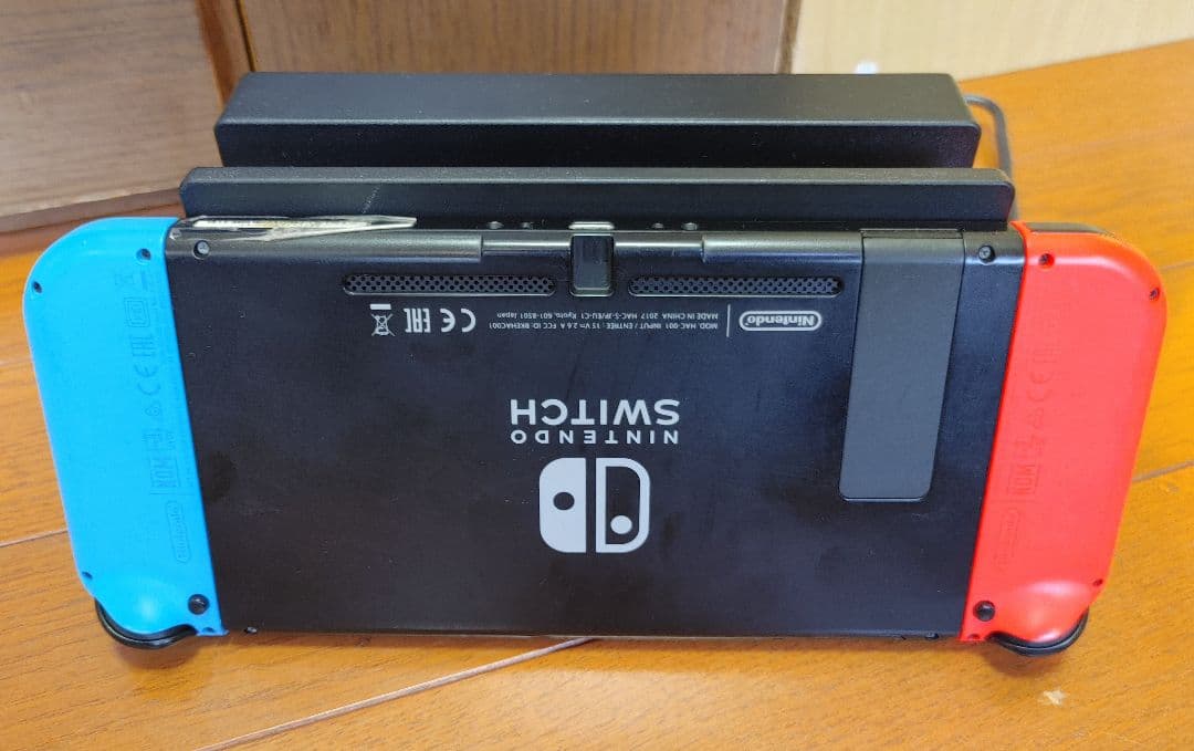 ニンテンドースイッチNintendoSwitch本体ネオンブルー/ネオンレッド
