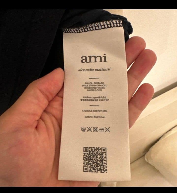 ami Paris ネイビー t シャツ