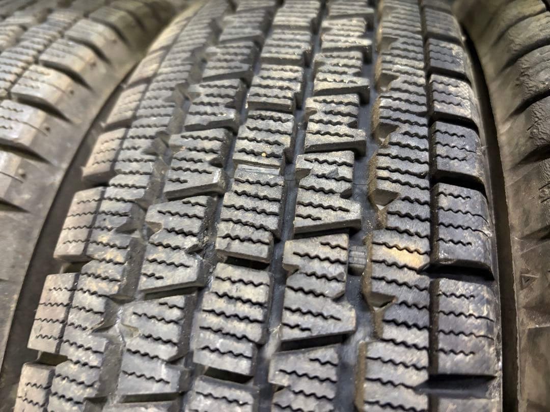 G-25 ブリヂストン W300 145R12 6PRLT 軽トラ