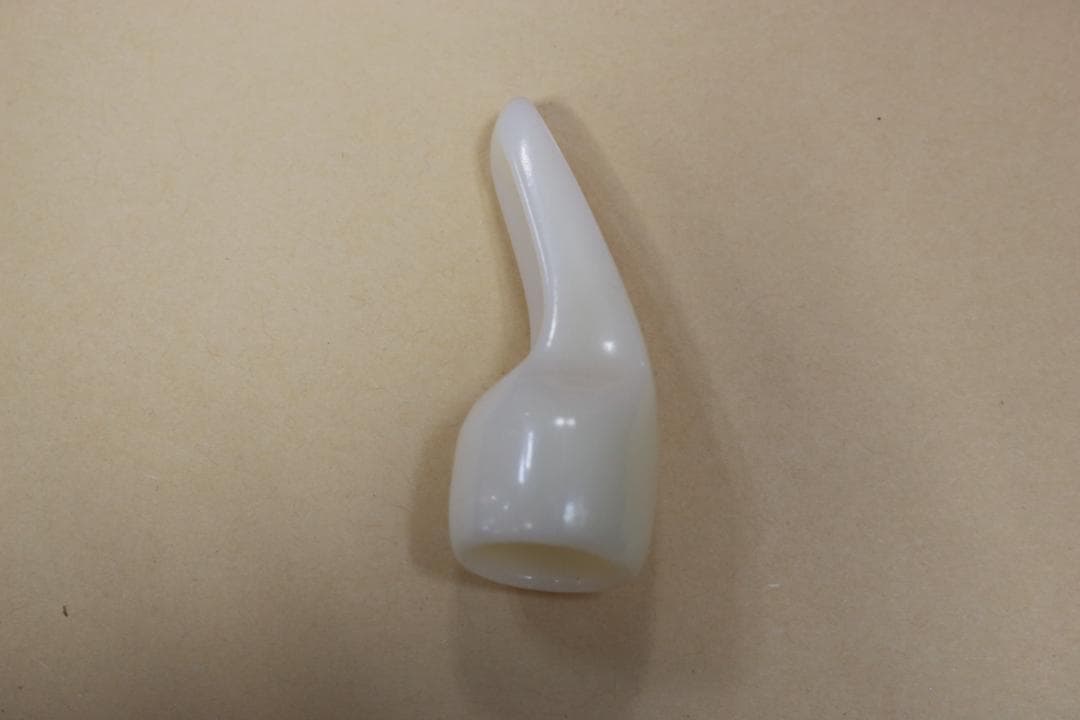 沖縄　カンカラ三線　子供から大人まで楽しく弾ける沖縄の伝統楽器　つめ付　新品
