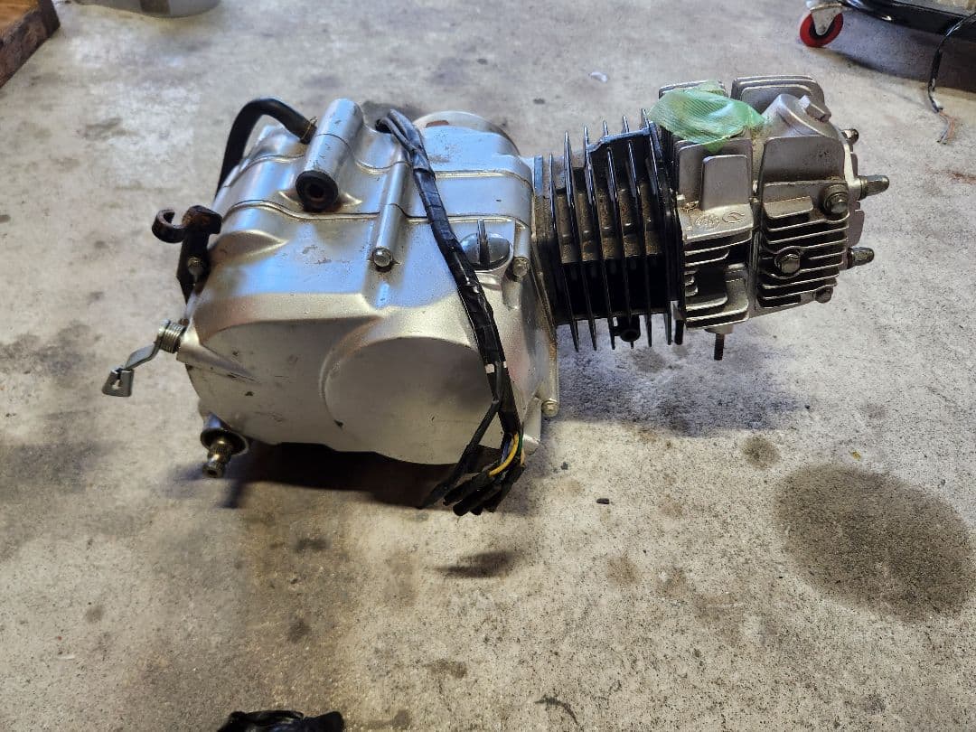モンキー　エンジン　125cc　ジャンク