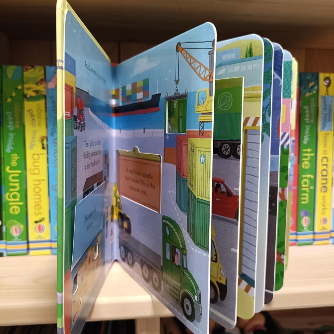Peep Inside Usborne しかけ絵本　絵本　英語　幼児　英語教育