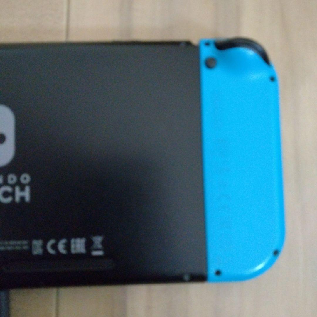 ジャンク本体 ニンテンドースイッチ本体とJoy-Conのみ 画像のアダプター無し
