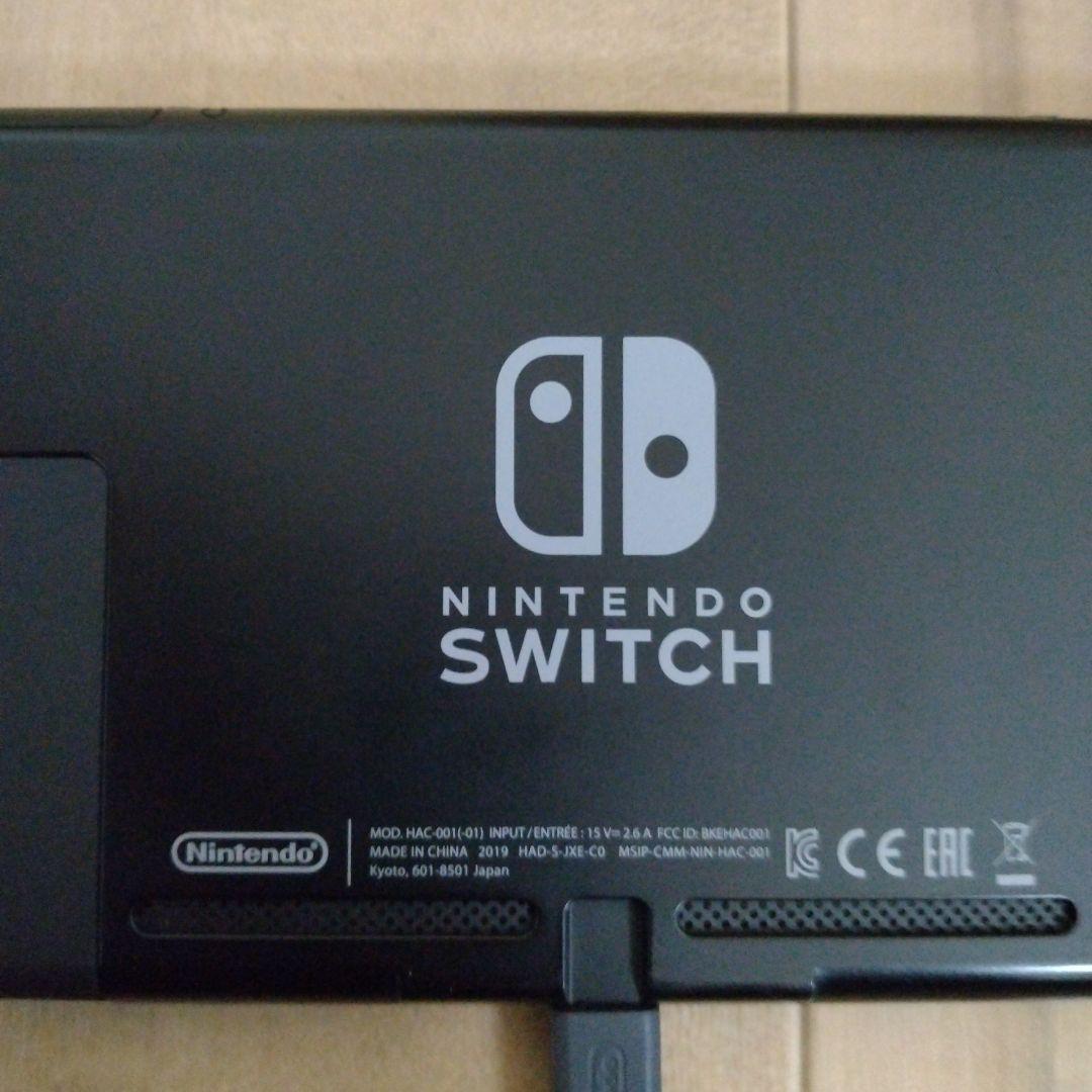 ジャンク本体 ニンテンドースイッチ本体とJoy-Conのみ 画像のアダプター無し