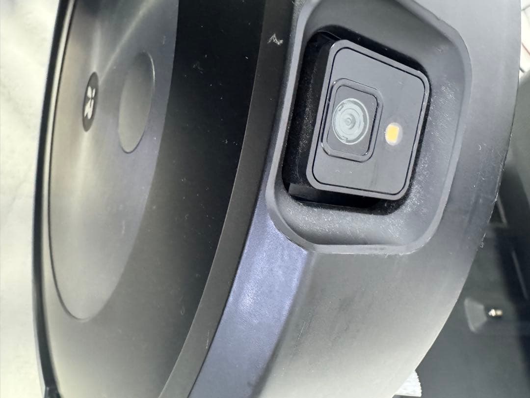 【動品】iRobot Roomba j7+ ロボット掃除機本体　ルンバ