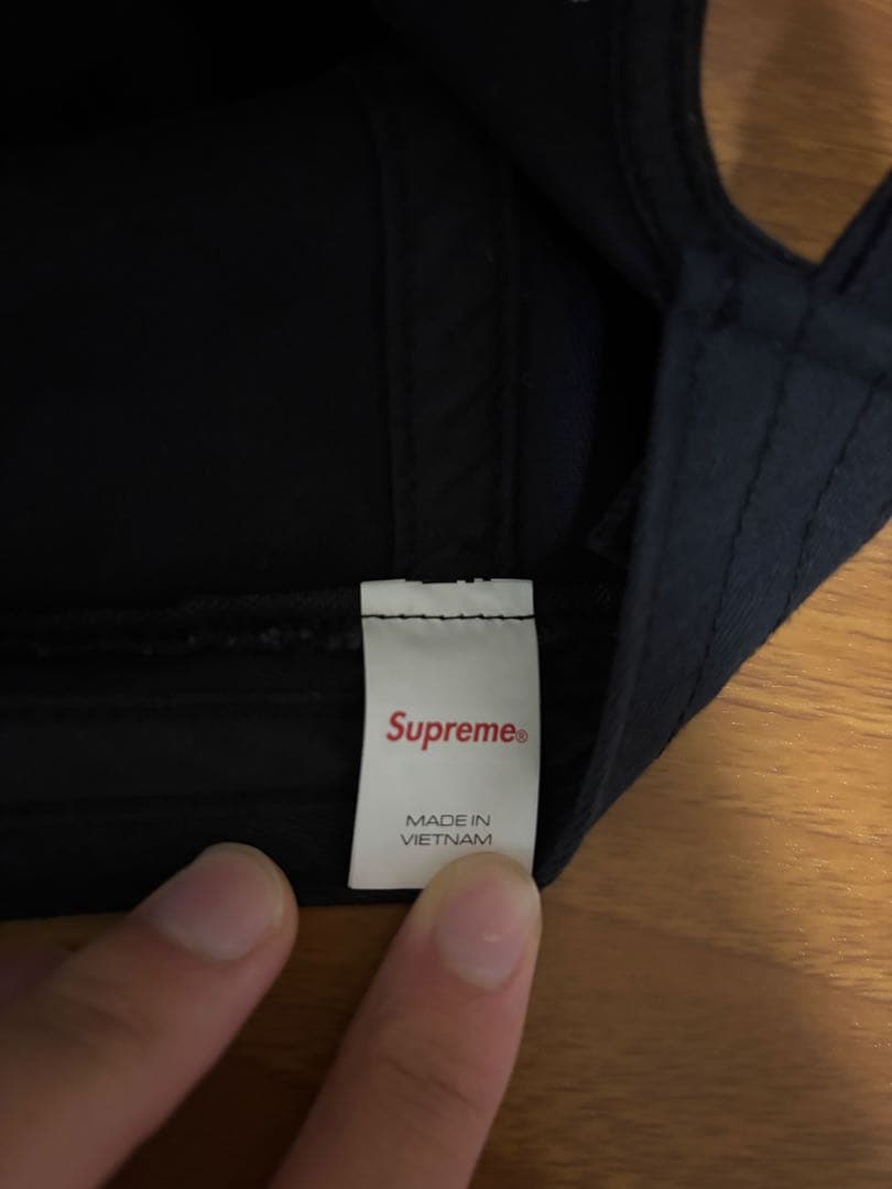 SUPREME ブラックキャップ 翼のあるSロゴ