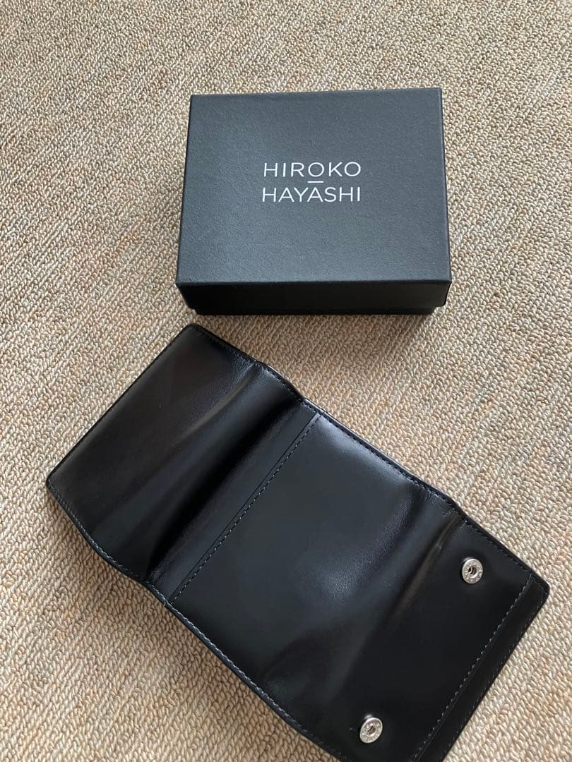 HIROKO HAYASHI (ヒロコ ハヤシ) LEO(レオ)三つ折り財布