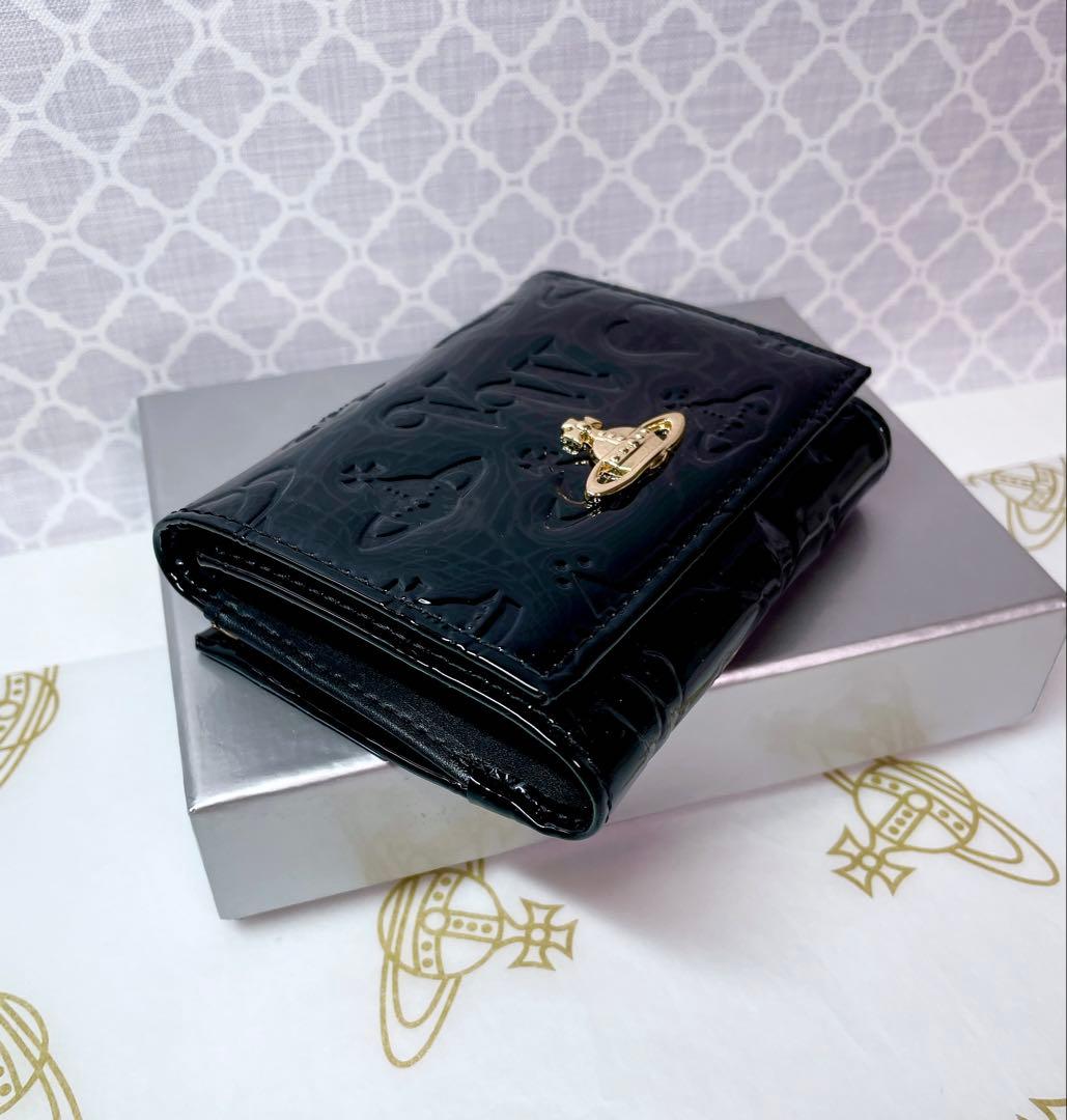 【大人気✨️ショッパー付】新品 Vivienne Westwoodエナメルブラック
