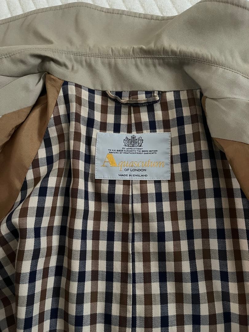 aquascutum アクアスキュータム ベージュ トレンチコート チェック裏地