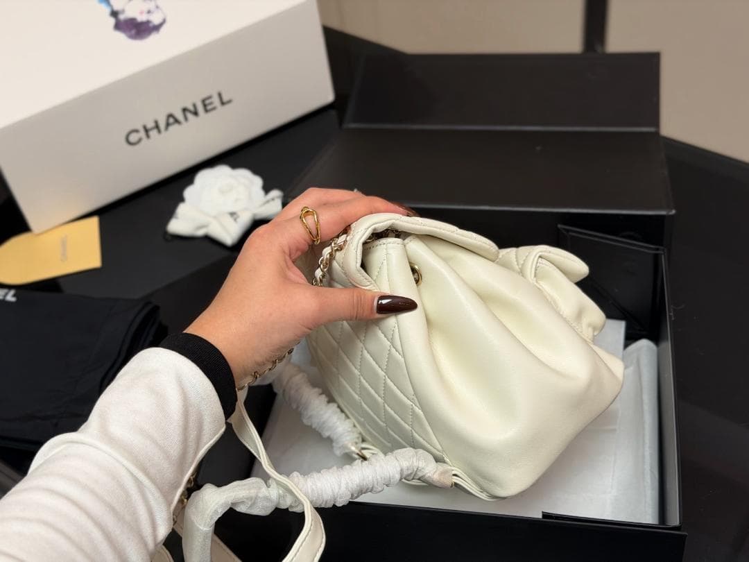 CHANēL ホワイト ミニリュック