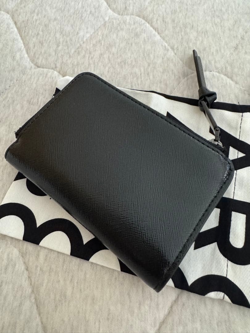 Marc Jacobs ブラック 二つ折り財布