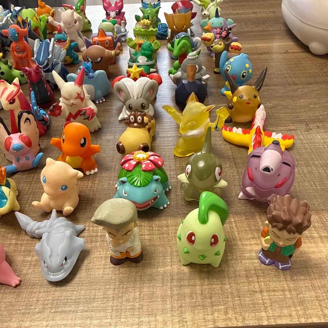 ポケモンフィギュア ソフビ　指人形　コレクション 100体