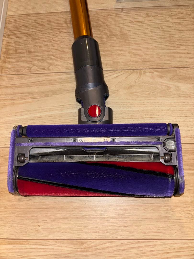 Dyson V10 サイクロン掃除機 各種ノズル付き