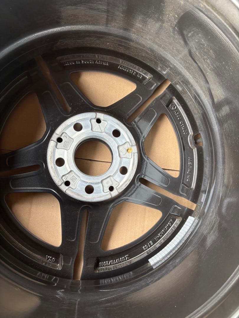 美品！メルセデスベンツAMG 純正アルミホイール　W206 8.5j-18