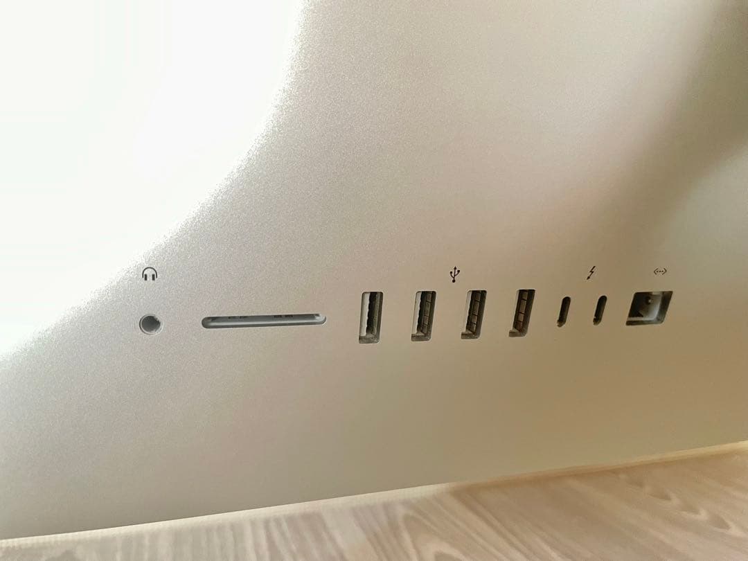 中古　iMac 21.5インチ 2017年モデル（A1418）
