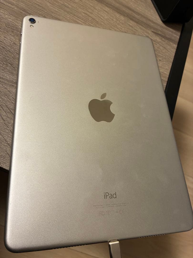 レ*イ様 Apple iPad Pro (第1世代) 256GB ホワイト　キー