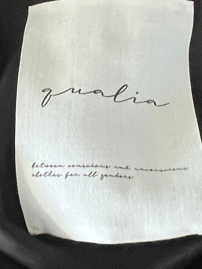 【値下げ】qualia クオリア signature jacket deres
