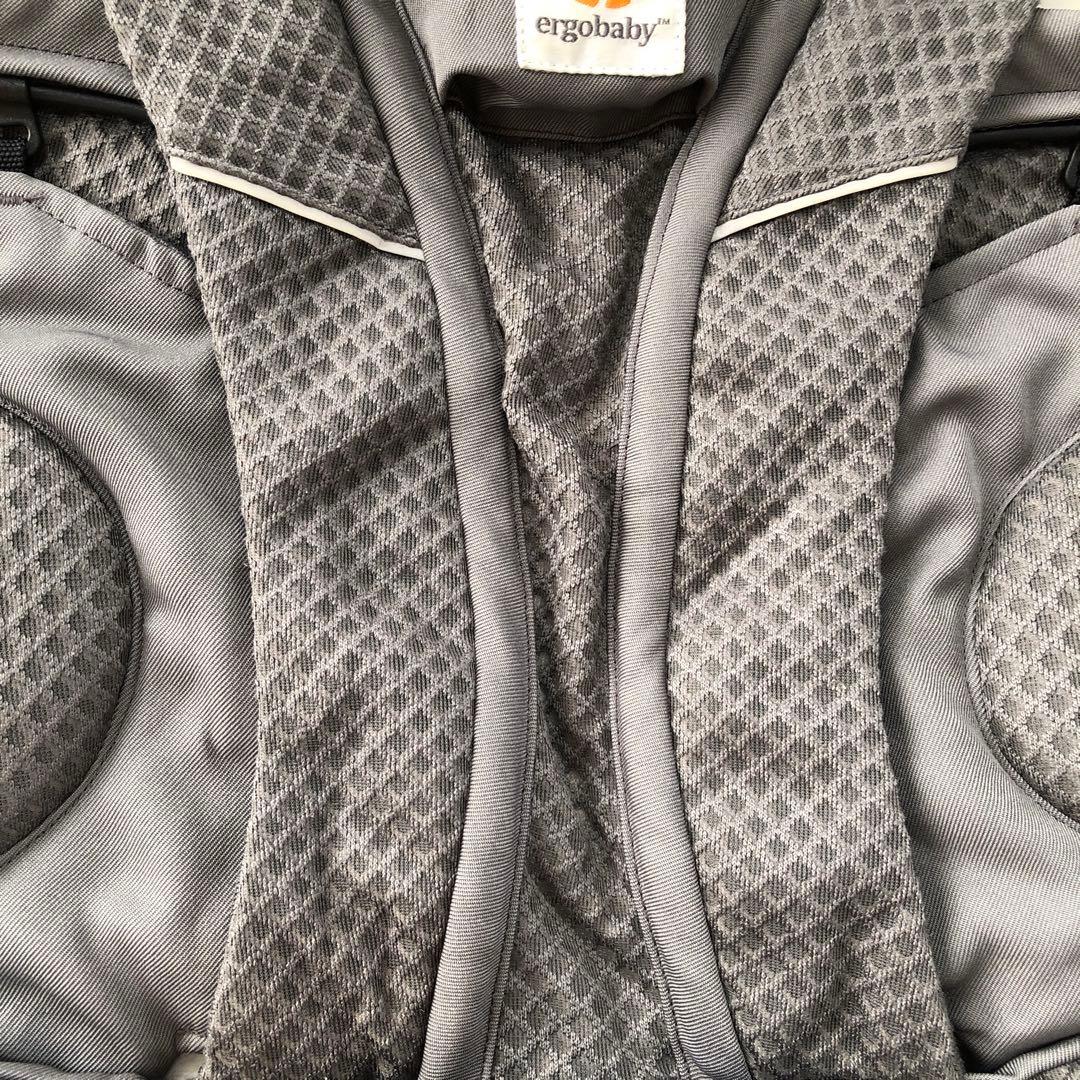 ergobaby OMNI Breeze 抱っこ紐 グラファイトグレー