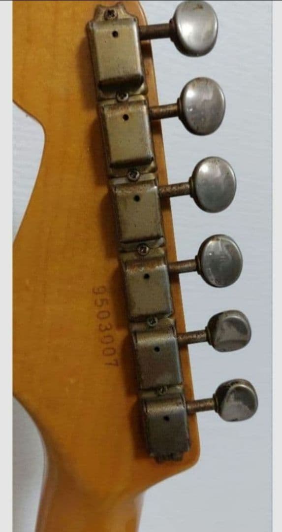 Fender サンバースト & ZOOM PLAYER3030 　&コードセット