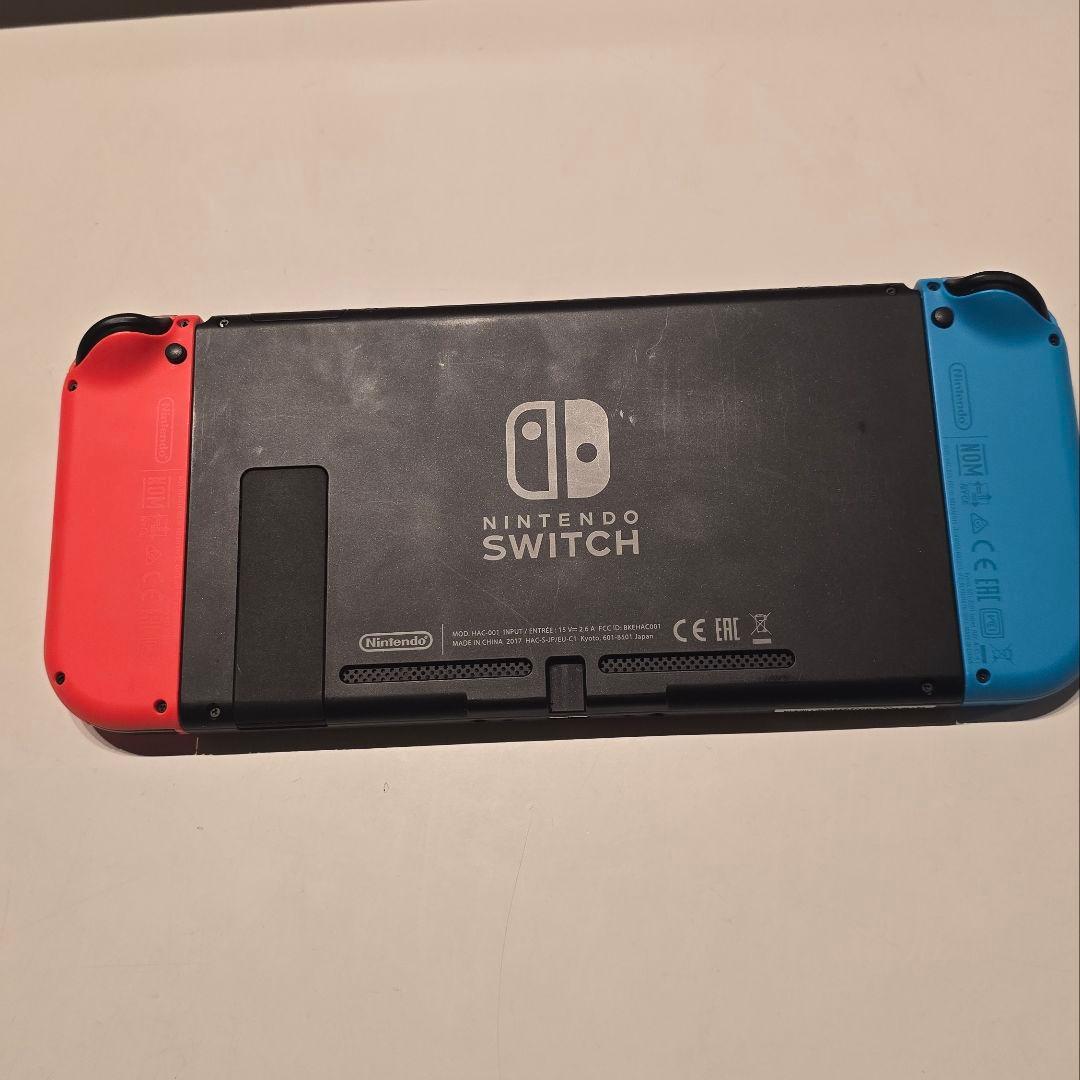 美品 Nintendo Switch 本体 青/赤 ジョイコン付き