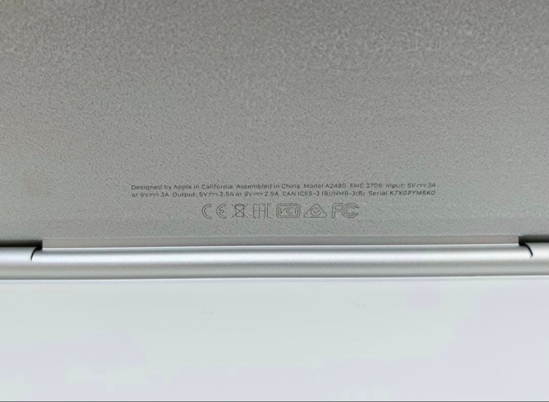 iPad Magic Keyboard 12.9インチ用 A2480