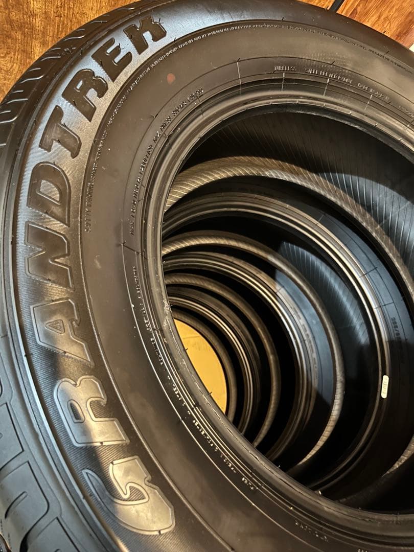 ①DUNLOP AT23 265/65/R18サマータイヤ4本　25年製バリ溝