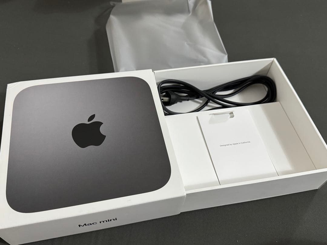 Apple Mac mini 2018 / 6コア3GHz 8GB 256GB