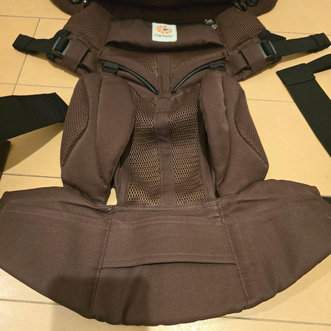 Ergobabyオムニ360ブラウン人気の限定色