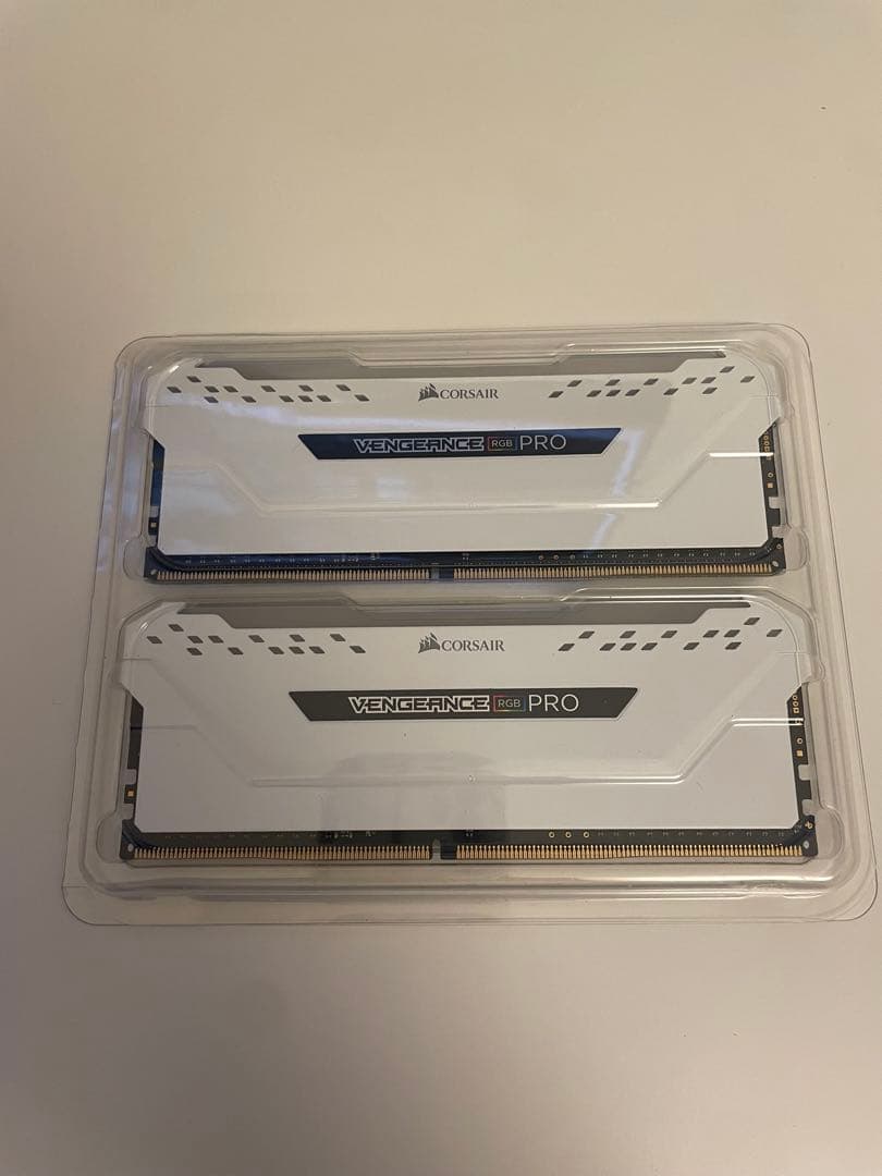 メモリー CORSAIR VENGEANCE RGB PRO 16GB DDR4 3600