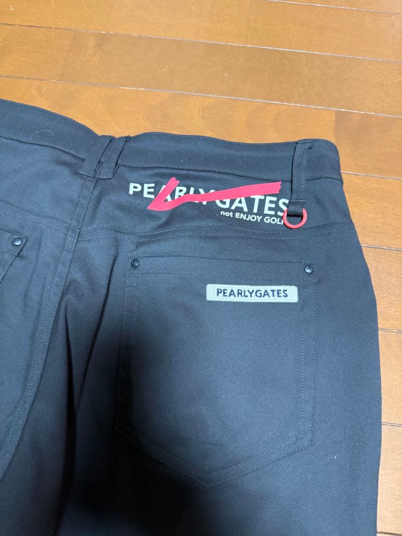PEARLY GATES 超美品ブラック スリムフィットパンツ　サイズ5