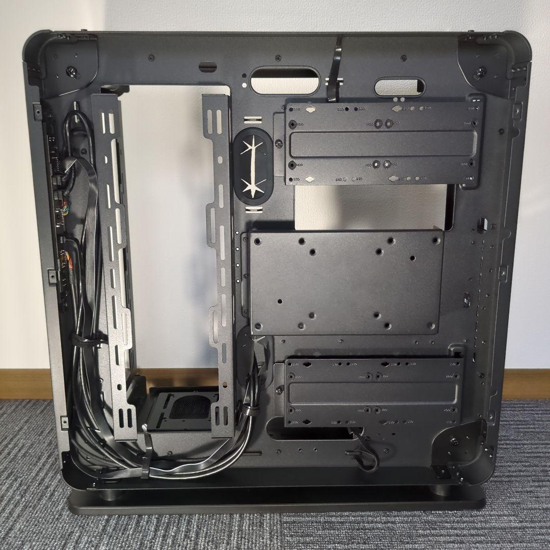 Core P6 TG PCケース Thermaltake