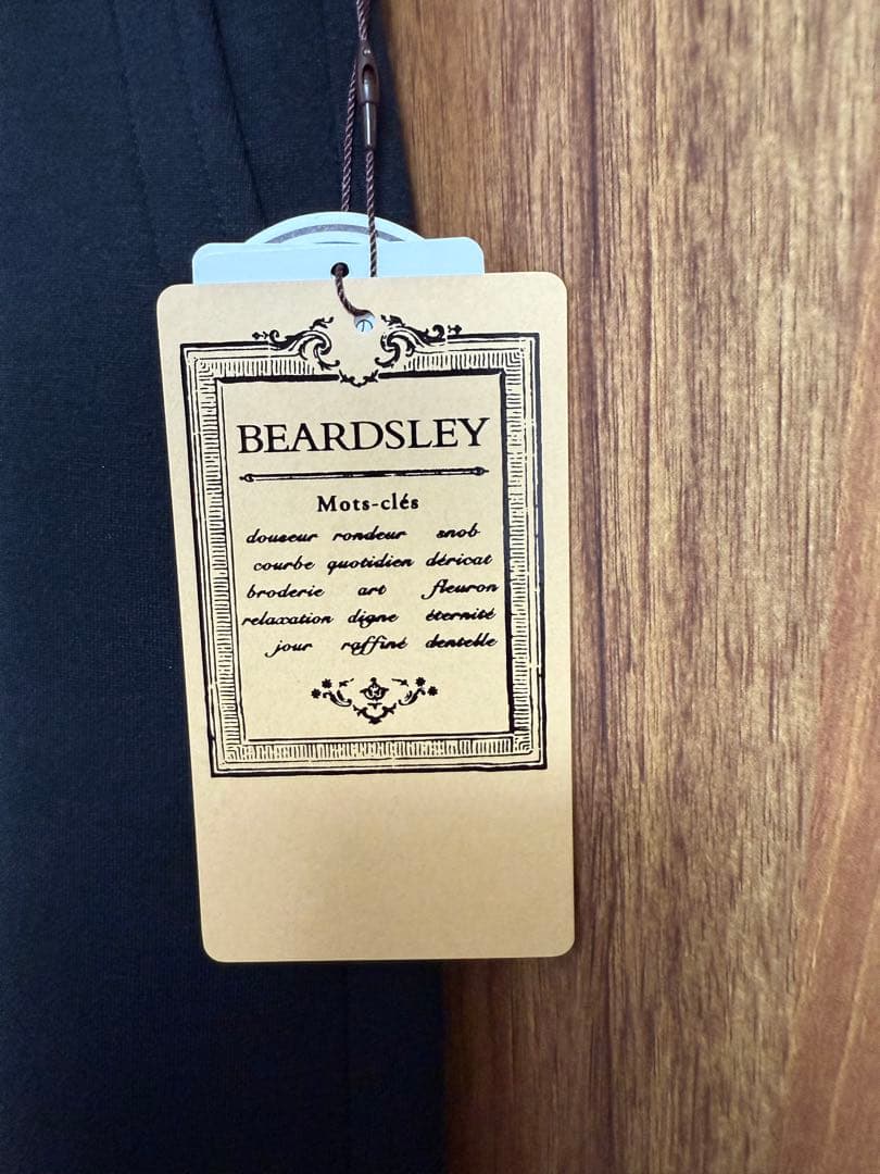 新品 BEARDSLEY ビアズリー ダンボールタイトスカート サイズ 2