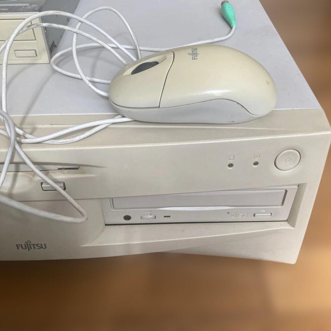 富士通　FMV deskpower SV237 pentiumII Win95