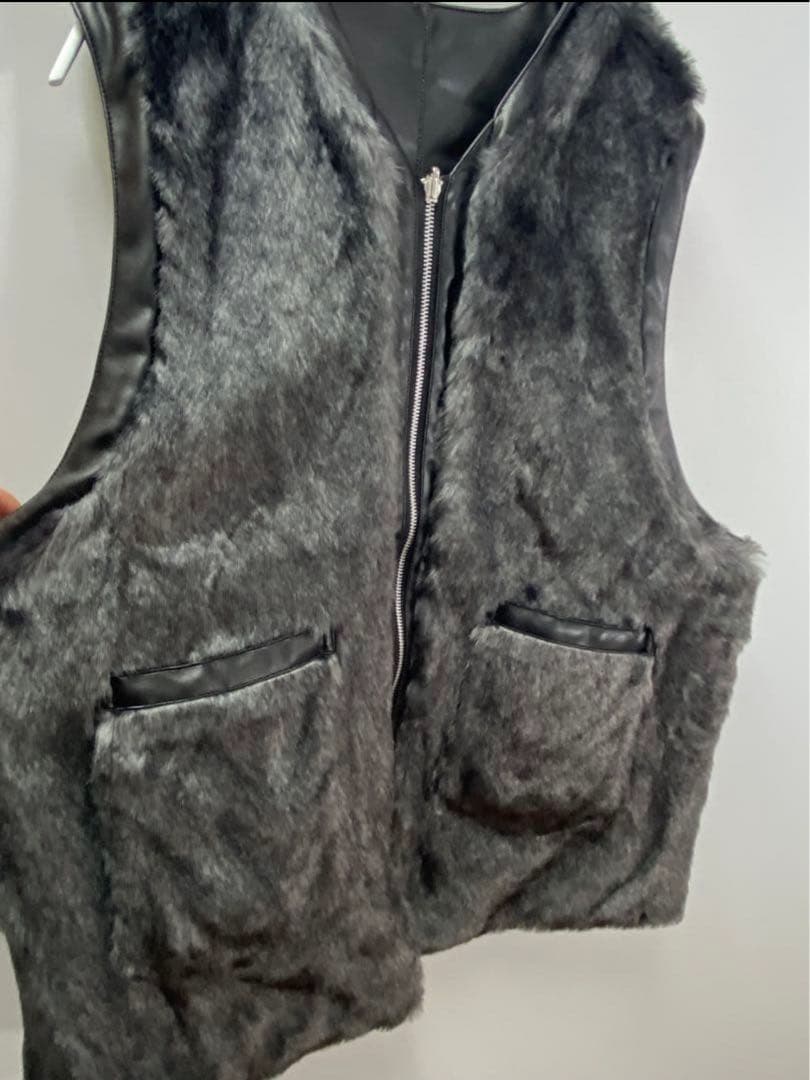 美品【welise】2WAYベスト ファー・レザー　Lサイズ