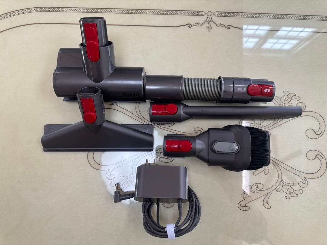ダイソン 掃除機 Dyson V11　SV15　分解清掃済 完動品