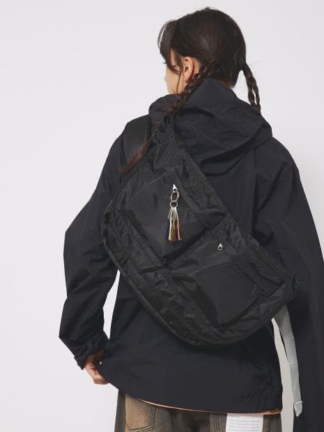 Cheek チーク ビッグメッセンジャーバッグ C24005