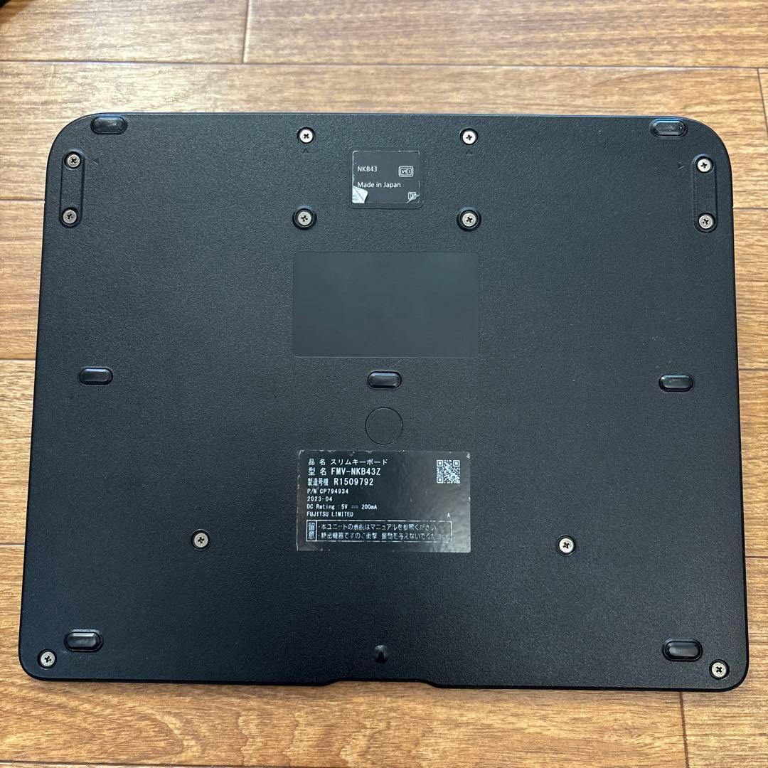 富士通 ARROWS Tab Q5010/HEG