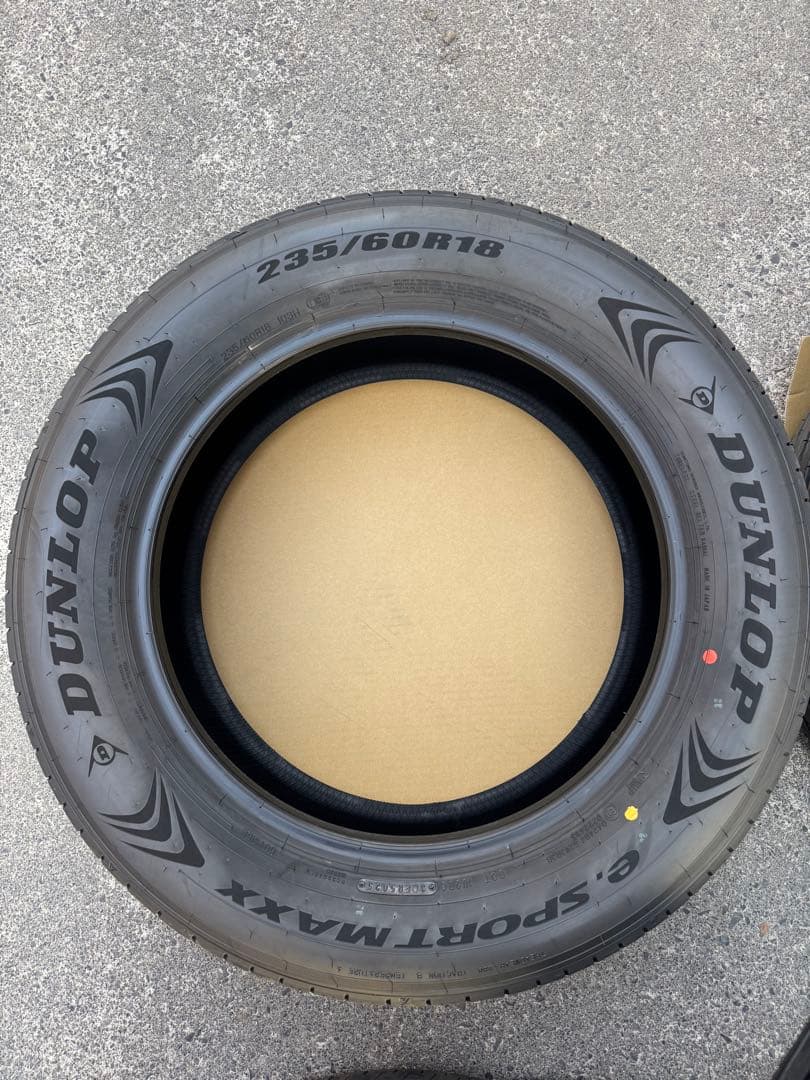 T*m様 新車外しタイヤ 235/60R18